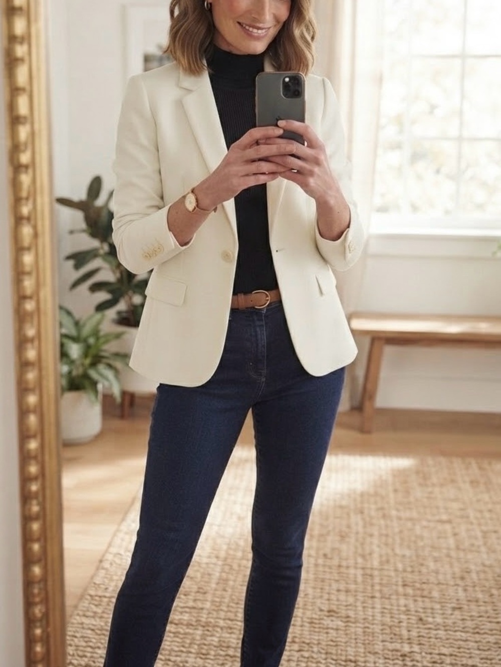 Elegant Cream Women's Blazer - Classic Tailored Jacket